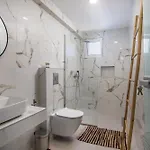Mando Living -faliraki Apartmanhotel