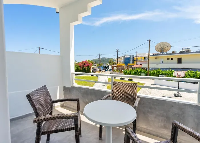 Aparthotel Mando Living -faliraki 3*