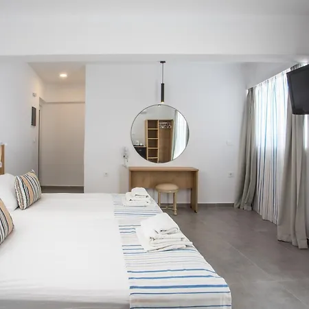 Mando Living -faliraki شقة فندقية 3*