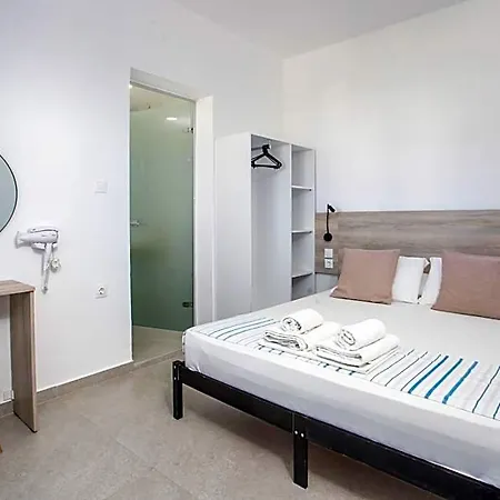Mando Living -faliraki Aparthotel 3*