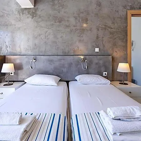 Mando Living -faliraki 3*