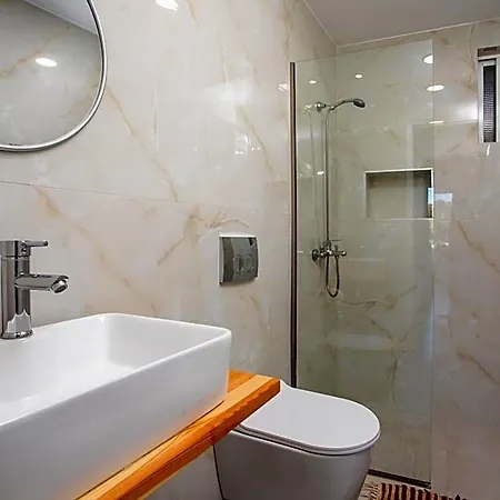 Mando Living -faliraki Aparthotel Faliraki