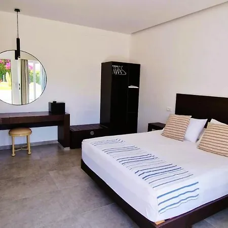 Mando Living -faliraki
