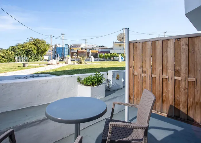 Mando Living -faliraki Lägenhetshotell